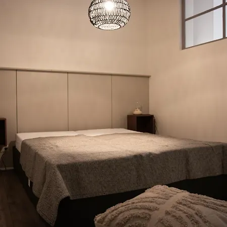 Capital Apartment Nyitra Kültér fotó