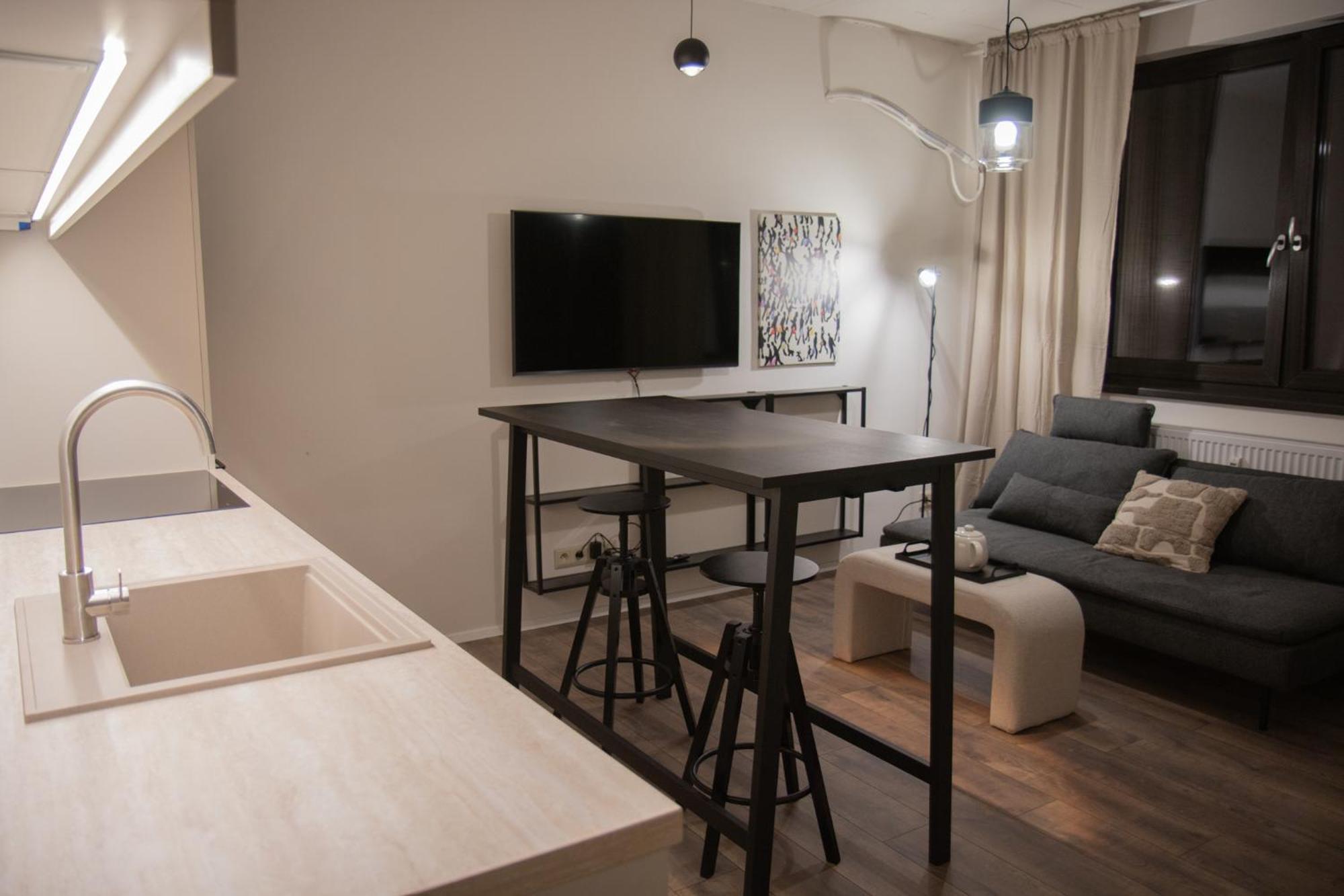Capital Apartment Neutra